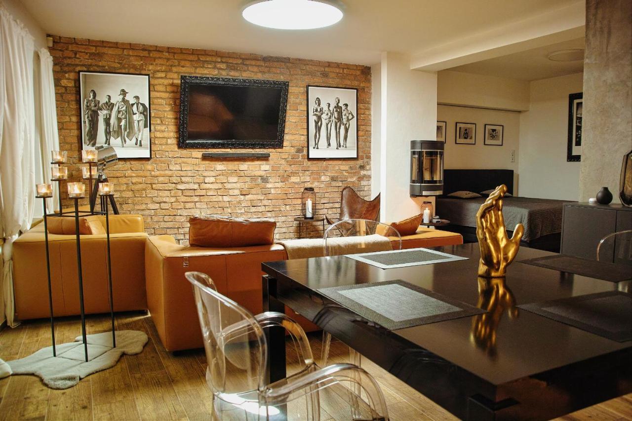 Wellness Gallery Apartments Reichenberg Exterior foto